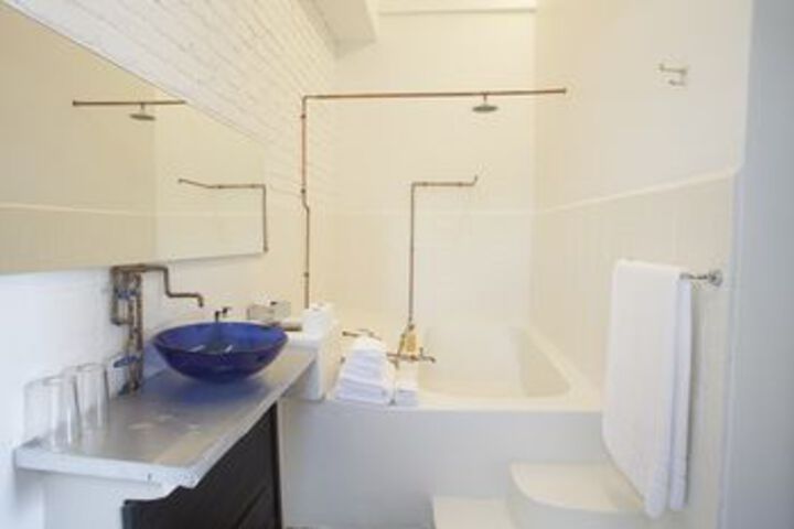 Room 4 of 89