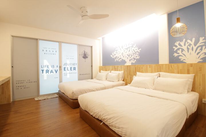 Room 2 of 28