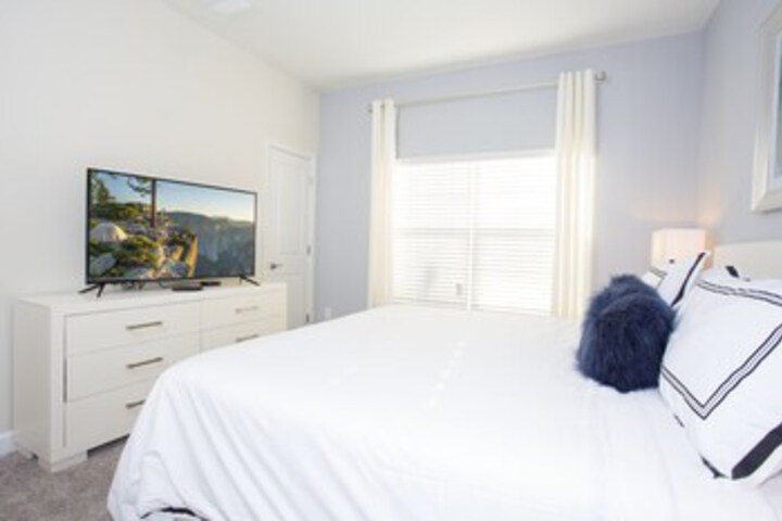 Room 37 of 42