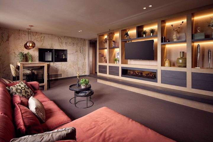 Room 20 of 53