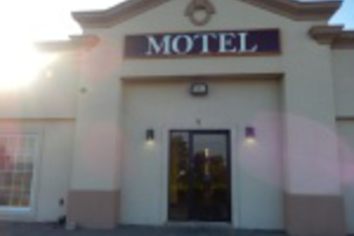 Hotel 5 of 131