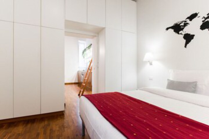 Room 7 of 22