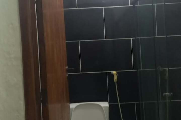 Room 12 of 17