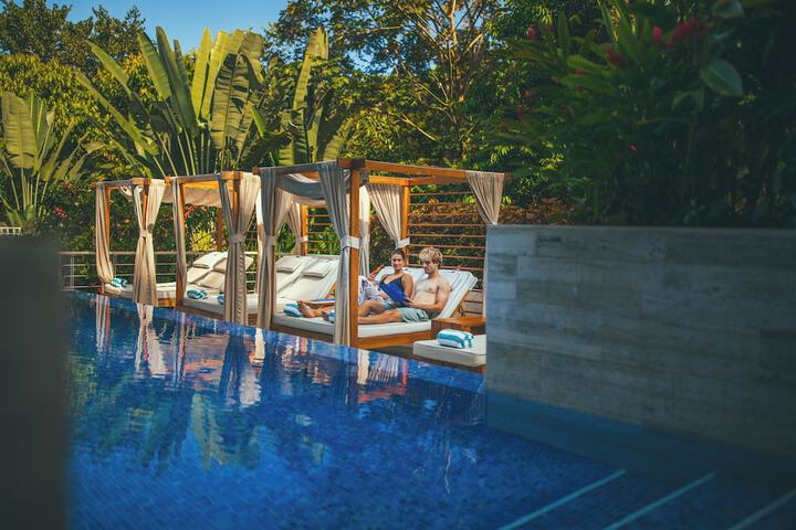 Pool 65 of 122
