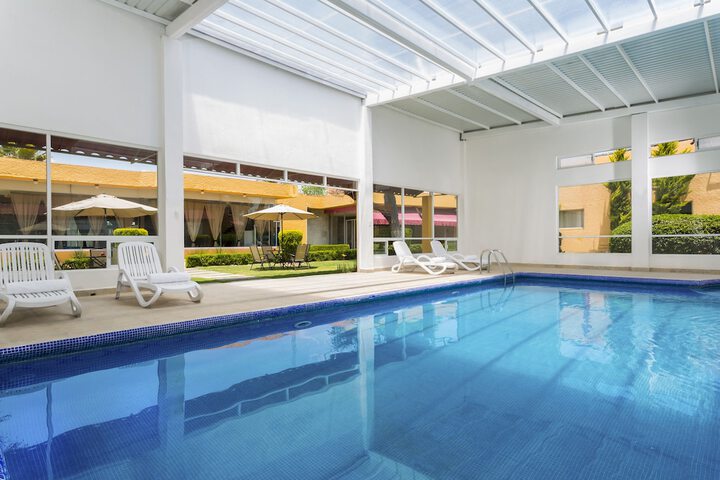 Hotel with Pool