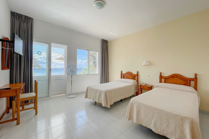 Room 26 of 61