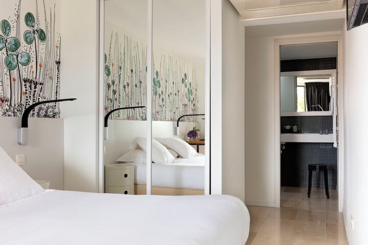 Room 30 of 71