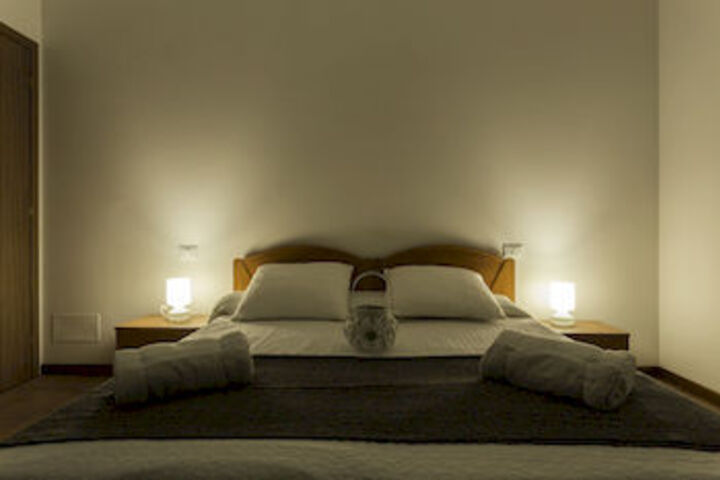 Room 327 of 871