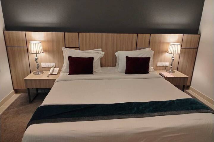 Room 10 of 65