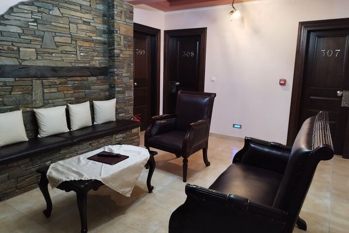 Room 19 of 29