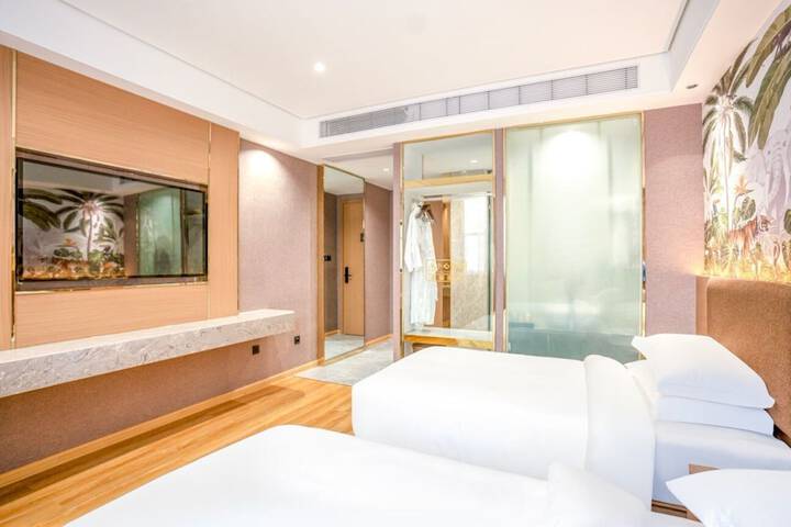Room 30 of 84
