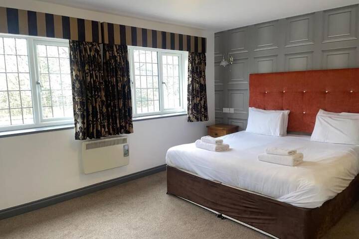 Room 5 of 23