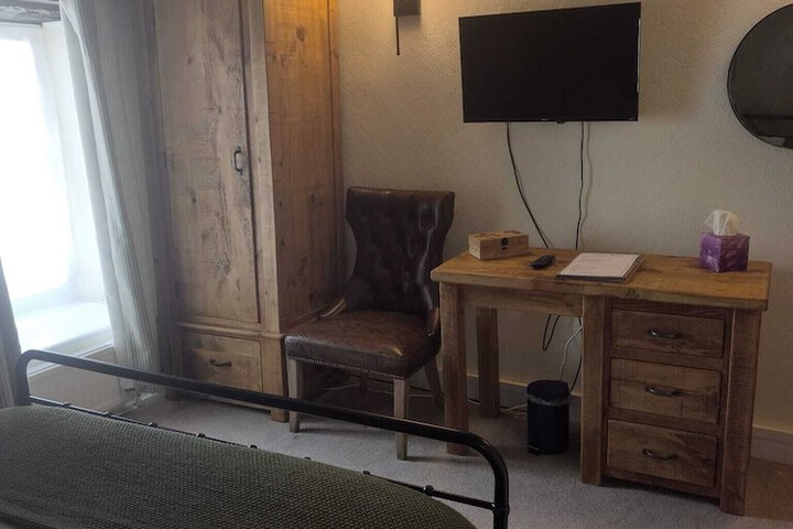 Room 3 of 57