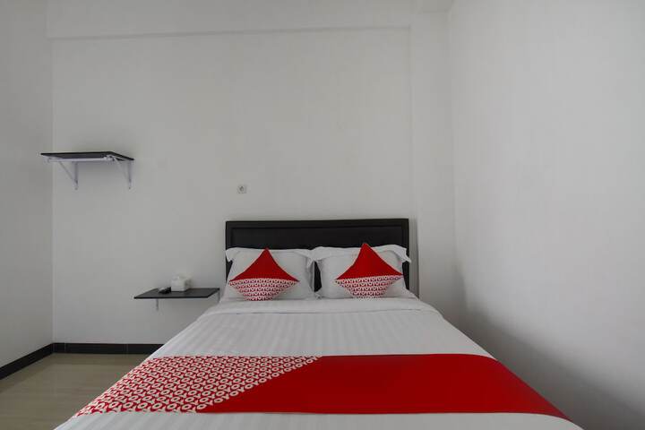 Room 13 of 17