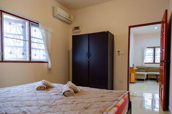 Room 4 of 44