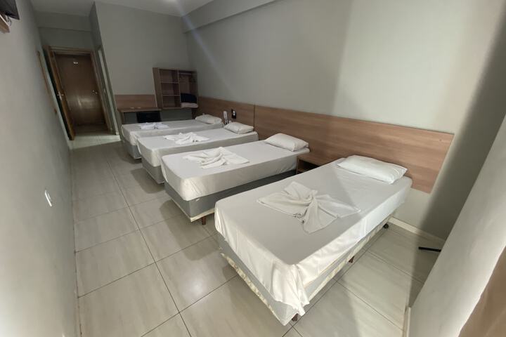 Room 9 of 34