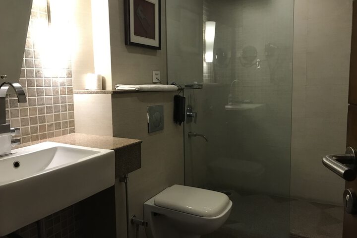 Room 22 of 33