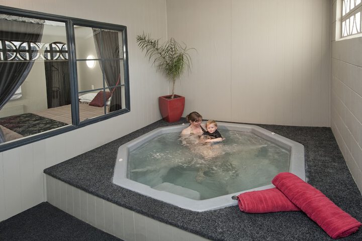 Hot Tub 38 of 52