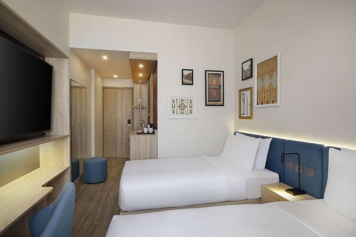 Room 7 of 31
