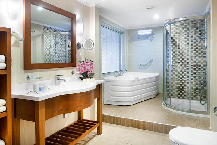 Room 75 of 321