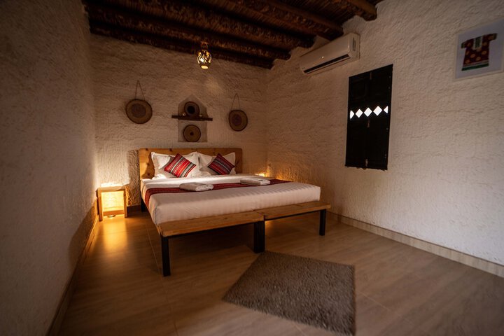 Room 12 of 49