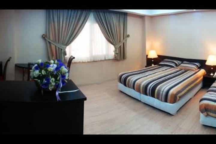 Hotel 4 of 6