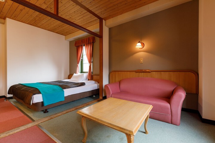 Room 19 of 59