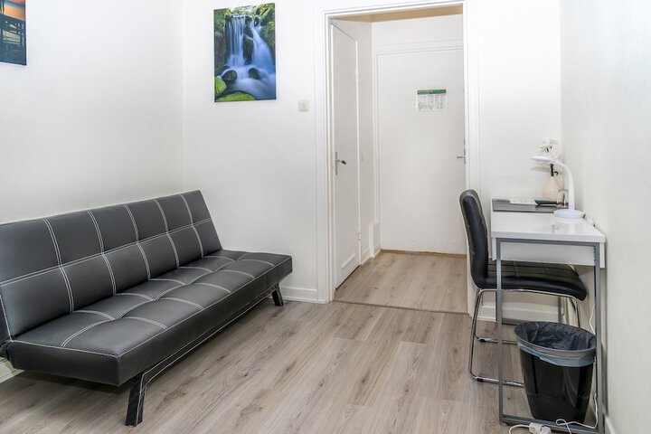 Room 7 of 38