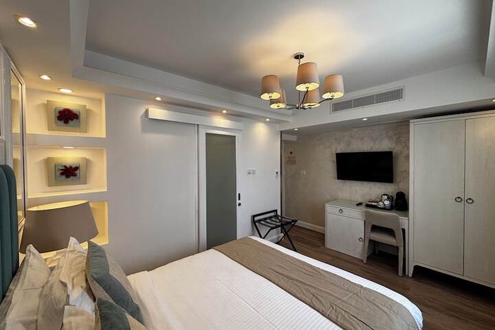 Room 60 of 155
