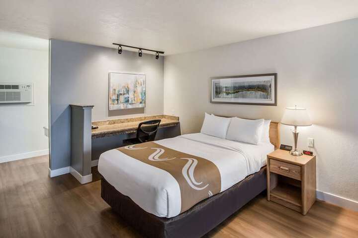 Guest room with king bed(s)