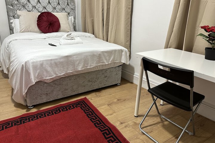 Room 30 of 38
