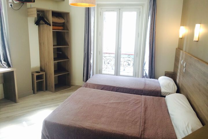 Room 4 of 36