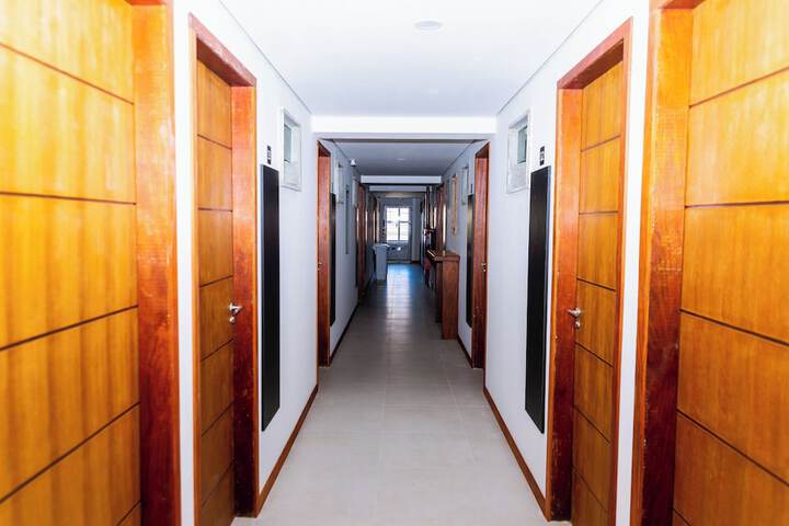 Ballroom/Hall 33 of 49