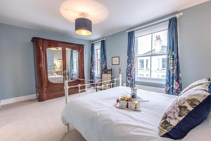 Inside Room Photo
