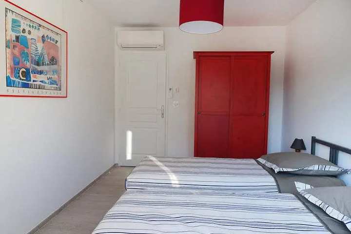 Room 3 of 14