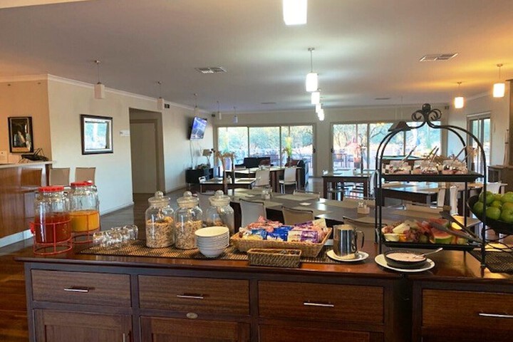 Breakfast/Coffee Service 14 of 16