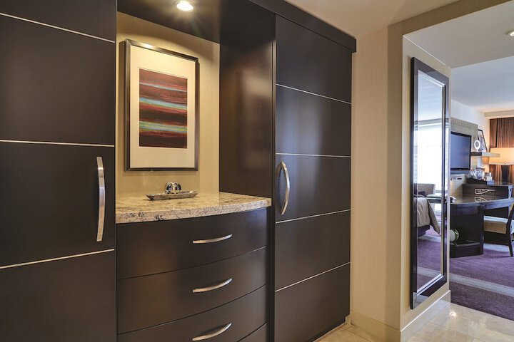 Room 21 of 110