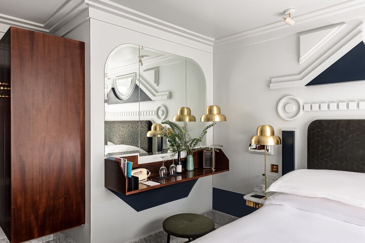Room 12 of 56