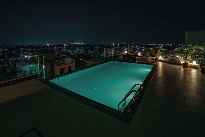 Pool 83 of 100