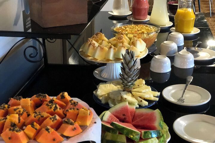 Breakfast/Coffee Service 24 of 36