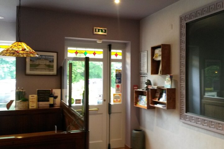 Guest Lobby