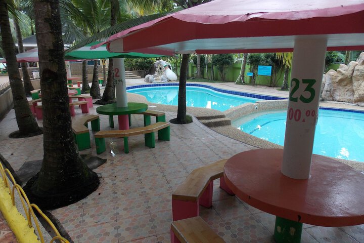 Hotel with Pool