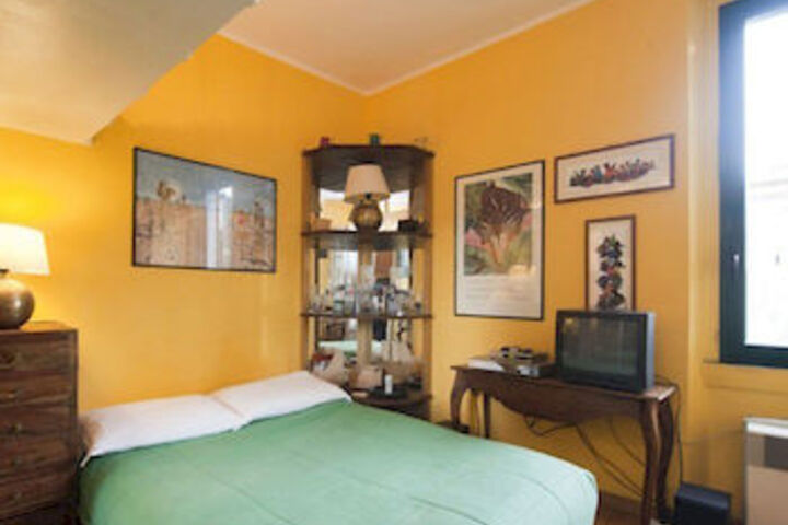 Room 90 of 168