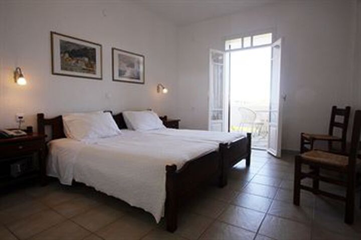 Room 10 of 26