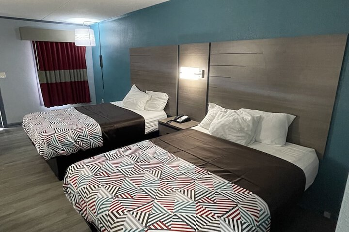 Room 3 of 21