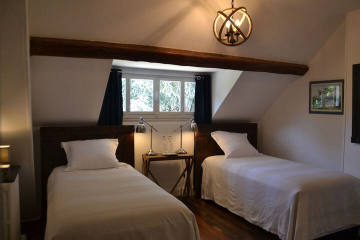 Room 14 of 34