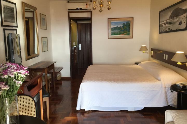 Room 7 of 44
