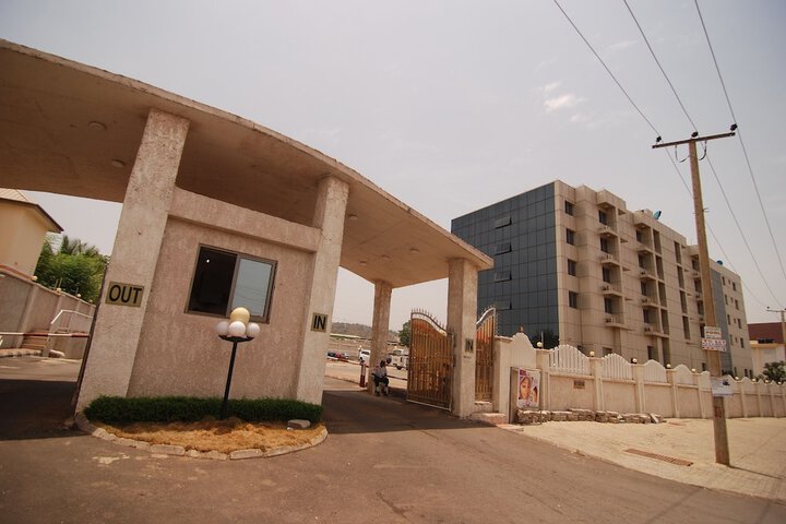 Hotel 90 of 99