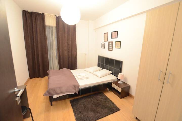 Room 7 of 206