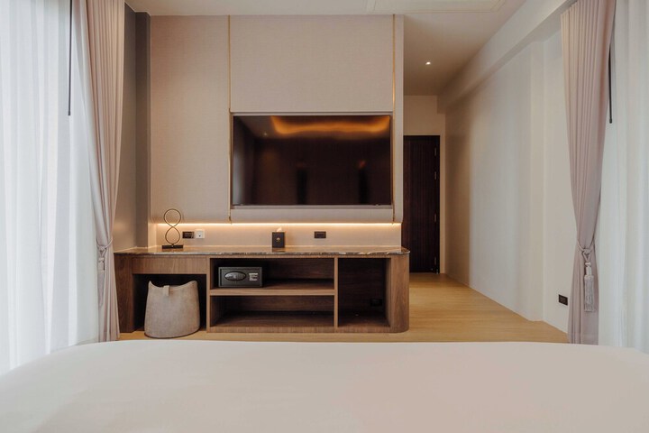 Room 69 of 216